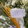 Θεσσαλονίκη: Λευκά λουλούδια στο σημείο της παράσυρσης της αδικοχαμένης φοιτήτριας – «Καλό ταξίδι άγγελέ μας»
