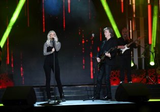 «Σπίτι με το MEGA»: Δείτε πρώτοι μουσικό απόσπασμα από την αποψινή πρεμιέρα