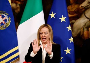 Ιταλία: Η Τζόρτζια Μελόνι «συγκρούεται» με τον Τύπο