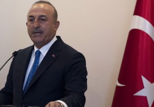 Τσαβούσογλου: Αναμένουμε πιο συγκεκριμένα βήματα για την τρομοκρατία