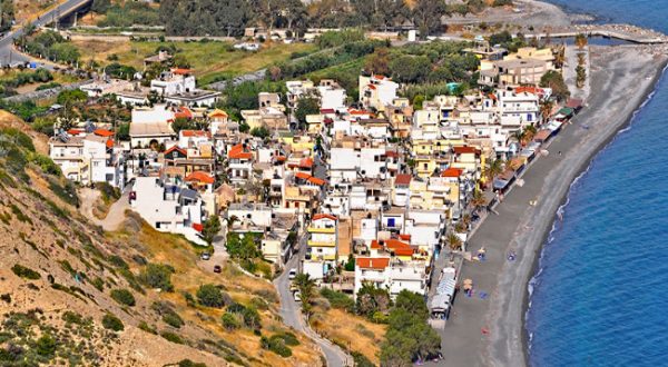 Κρήτη: Ένα παραθαλάσσιο χωριό το πιο ζεστό μέρος της Ευρώπης