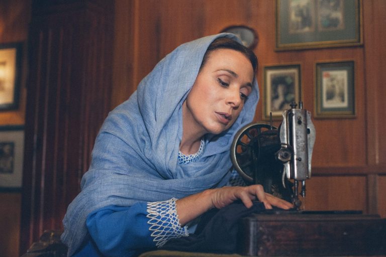 Η Χριστίνα Αλεξανιάν διαβάζει τα τετράδια της Ανζέλ Κουρτιάν, μαρτυρίες για τη Γενοκτονία των Αρμενίων