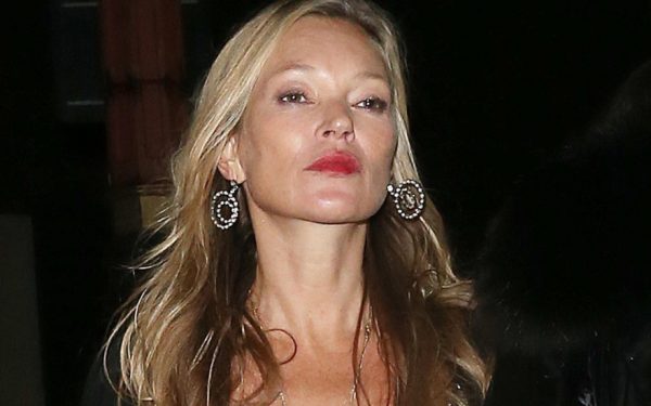 Κέιτ Μος: Εμφανίστηκε με αβυσσαλέο ντεκολτέ και μοίρασε… εγκεφαλικά