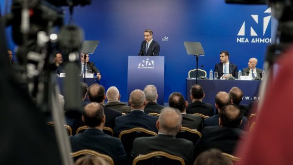 Το παρασκήνιο της Πολιτικής Επιτροπής της ΝΔ: Παρουσίες, απουσίες και… πρεμιέρες