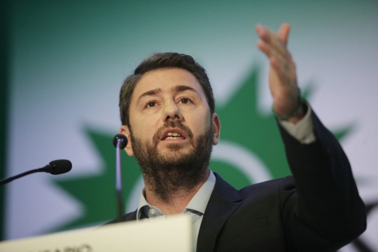 «Αντεπίθεση» Ανδρουλάκη στην καθημερινότητα – Eκδήλωση για το κόστος ζωής την Πέμπτη