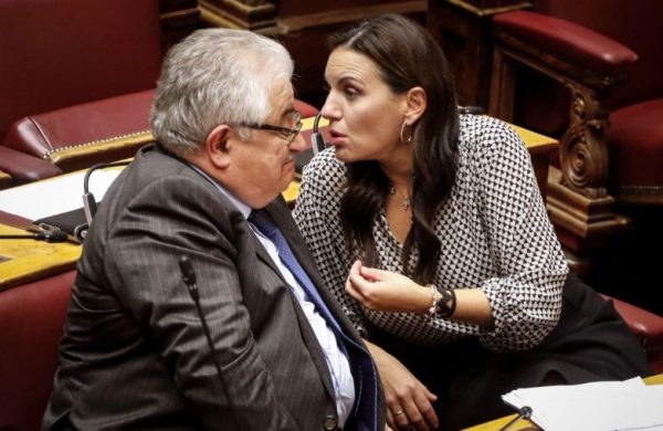 O πόλεμος στην Επιτροπή Θεσμών και Διαφάνειας, η Ολγα και ο Τζαβάρας