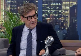 Ορέστης Ανδρεαδάκης: «Προοδευτικός» ο Κλούνεϊ, «ξινούλα» η Τζολί, «αμίλητος» ο Αλ Πατσίνο