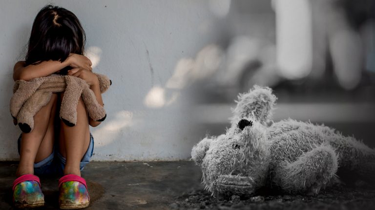 Παιδική κακοποίηση: Στην Ελλάδα 7.500 παιδιά το χρόνο, κάτω των 5 ετών, υποφέρουν από κάποια μορφή βίας