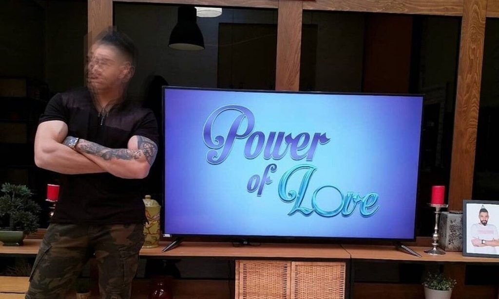 Βίντεο: Η στιγμή που βρίσκουν τα ναρκωτικά στο αυτοκίνητο του γνωστού παίκτη ριάλιτι