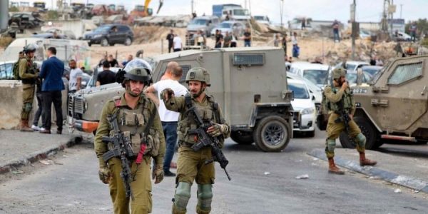Το Ισραήλ βομβάρδισε τη Λωρίδα της Γάζας ως αντίποινα για την εκτόξευση ρουκετών