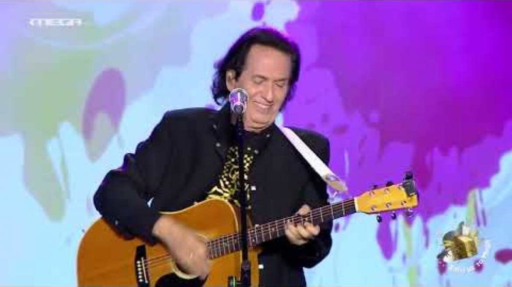 «Όλη η εφηβεία μας…» – Το Twitter παρτάρει με τον Πασχάλη στο Σπίτι με το MEGA