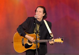 Πασχάλης: «Έχω δύο εγγονάκια και είμαι πολύ περήφανος που είμαι παππούς»