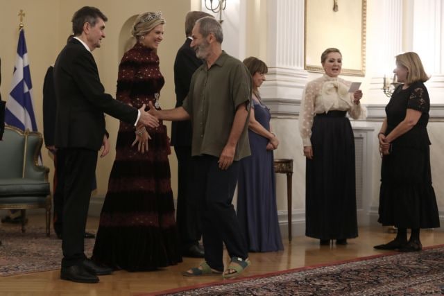 Ο Mr Coco mat και το fashion police στο Προεδρικό