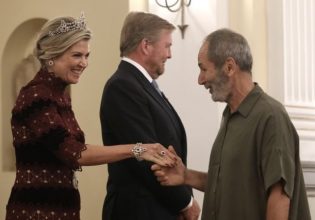 Πήγε με σανδάλια στο Προεδρικό Μέγαρο και έγινε viral – Αυτός είναι ο λόγος που το έκανε