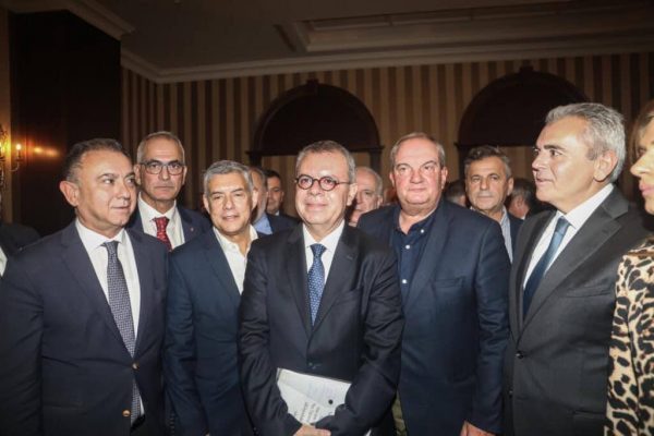 Καραμανλής: Εμένα τουλάχιστον με παρακολουθούσαν σοβαρές υπηρεσίες