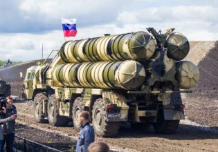 ΗΠΑ: Μυστικές διαπραγματεύσεις από το «δεξί χέρι» του Μπάιντεν με συμβούλους του Πούτιν για τα πυρηνικά