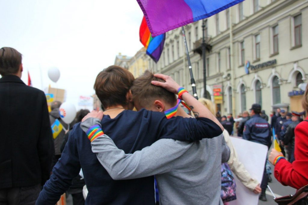 Ρωσία κατά ΛΟΑΤΚΙ+: Πέρασε νομοσχέδιο που απαγορεύει την προπαγάνδα «μη παραδοσιακών σεξουαλικών σχέσεων»