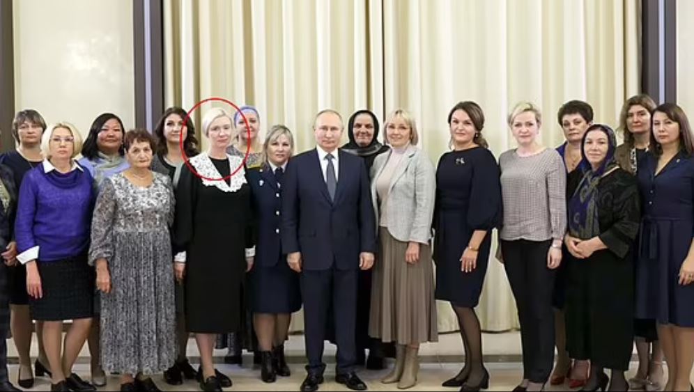 Σόου από Πούτιν: Ηθοποιοί, βουλευτές και υπάλληλοι υπουργείων οι «χαροκαμένες μητέρες»