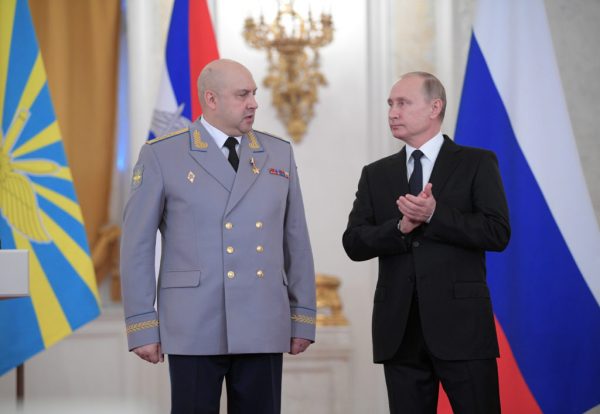 Πούτιν: «Ασπίδα» προστασίας από το Κρεμλίνο και τα ρωσικά ΜΜΕ μετά την ήττα στη Χερσώνα