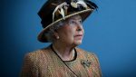 Βασίλισσα Ελισάβετ: Φοβόταν τον έρωτα του πρίγκιπα Χάρι για τη Μέγκαν Μαρκλ