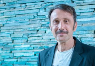 Ρένος Χαραλαμπίδης: «Έχω ξεφτιλιστεί από σκηνοθέτη και αρπαχτήκαμε στις μπουνιές»