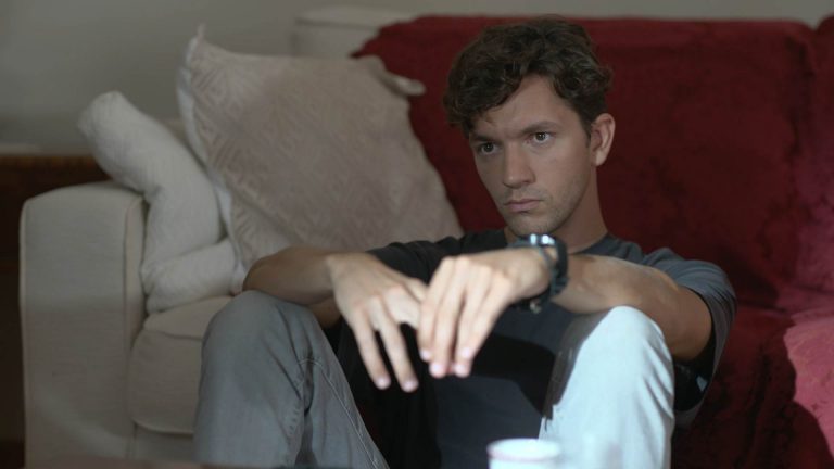 «Μαύρο Ρόδο»: Η Ελισάβετ λέει ψέματα στον Μητροπολίτη – Νέο επεισόδιο απόψε