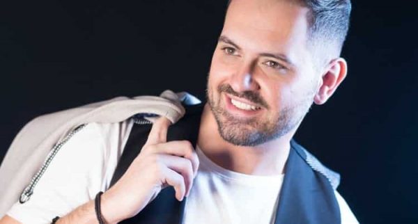 Περιοδείες σε όλη την Ελλάδα και νέο τραγούδι για τον Χρήστο Σεβαστό