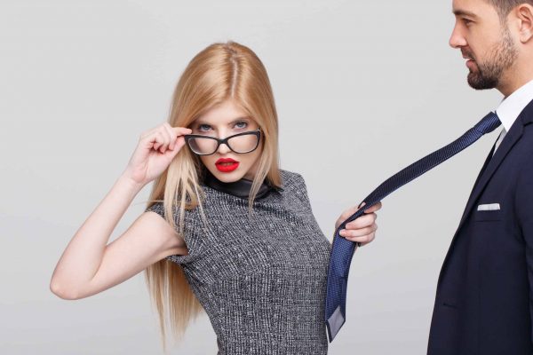 Τι είναι οι FLR στις οποίες η γυναίκα έχει το πάνω χέρι;