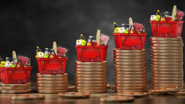 ΙΕΛΚΑ: Το 55% περιορίζει τις αγορές τροφίμων