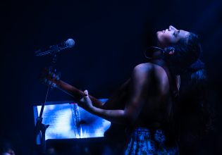 H Mαρίνα Σπανού για μια μόνο βραδιά στην κεντρική σκηνή του Σταυρού