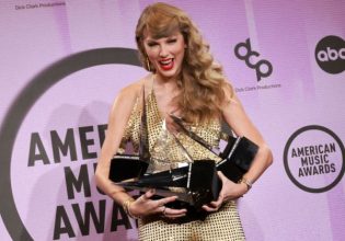 Τέιλορ Σουίφτ: Έγινε η βασίλισσα των American Music Awards – Άφησε στη δεύτερη θέση τον Μαίκλ Τζάκσον