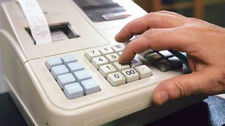 Ταμειακές μηχανές: Αποστέλλονται μηνύματα για μη διαβίβαση στοιχείων πριν τις κυρώσεις