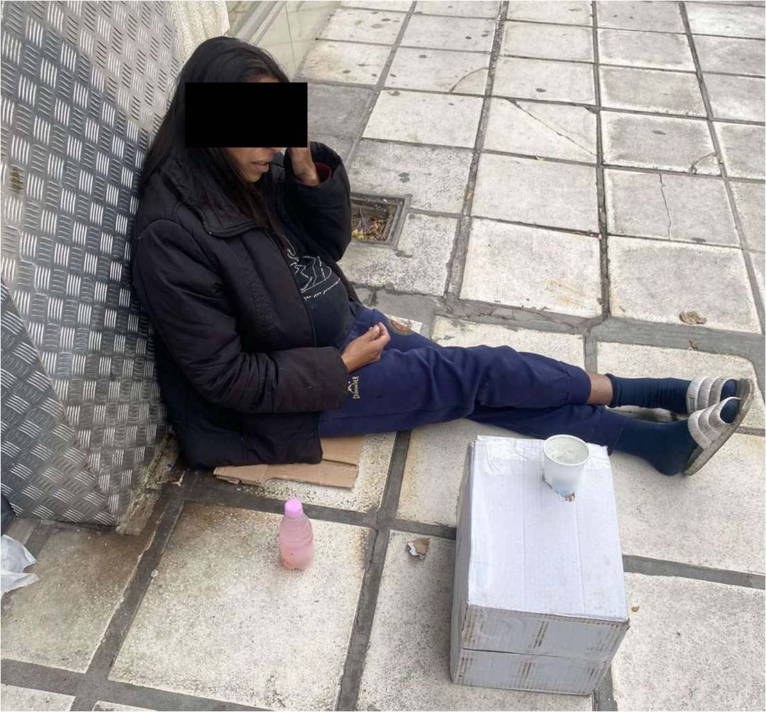 Θεσσαλονίκη: Ανάγκαζαν 34χρονη έγκυο να ζητιανεύει - 51χρονος αποπειράθηκε να τη βιάσει