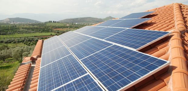 Greece breaks five “records” in photovoltaics