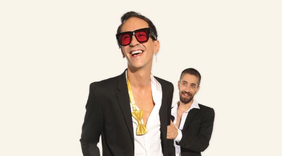 Γιατί μιλάνε όλοι για την «Μαύρη Σαμπούκα»; – Το «πολυεργαλείο» Τόλης Παπαδημητρίου αποκαλύπτεται στο in