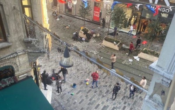 Τουρκία: Έκρηξη κοντά στην πλατεία Ταξίμ στην Κωνσταντινούπολη – Σκληρά βίντεο