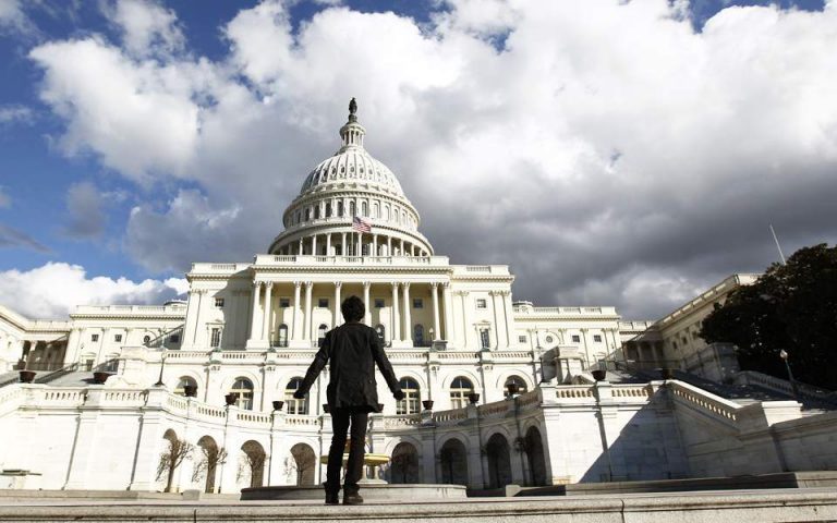 Η «Μπουμπουλίνα» της ομογένειας, ο «Αντιτρομοκράτης», ο Μενέντεζ και άλλα πρόσωπα των εκλογών στις ΗΠΑ