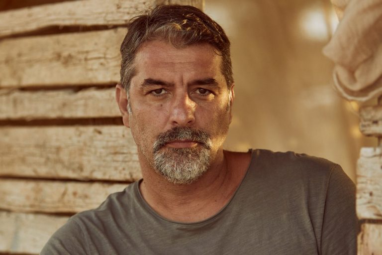 Βασίλης Μπισμπίκης: «Αν χρειαστεί να γυρίσω στα σκουπίδια, θα το κάνω»