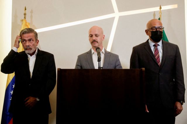 Βενεζουέλα: Συμφωνία αναγγέλλει η κυβέρνηση με την αντιπολίτευση για κάλυψη «κοινωνικών αναγκών»