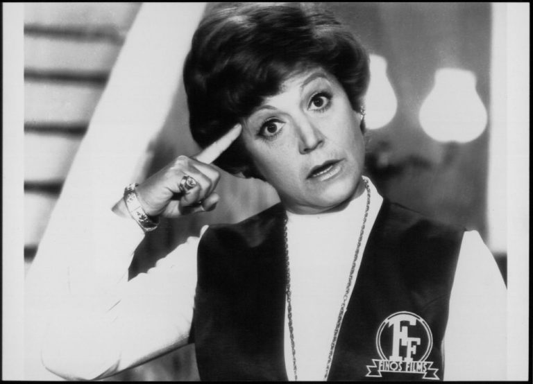 «Την Ρένα Βλαχοπούλου δεν θα την έλεγες και εύκολο άνθρωπο» – Αποκαλύψεις για τη μεγάλη σταρ