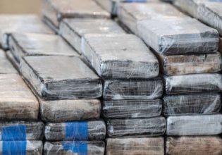 Ντουμπάι: Eξαρθρώθηκε «σούπερ καρτέλ» – Χειροπέδες σε έξι «βαρώνους», κατασχέθηκαν 30 τόνοι κοκαΐνης