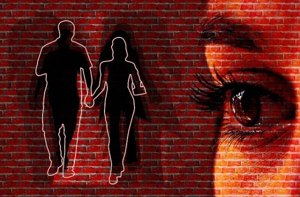 Βόλος: Ξυλοκόπησε τη γειτόνισσά της από… ζήλια