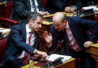 Μητσοτάκης σε Χατζηδάκη: «Δεν κινδυνεύεις να σου πέσουν τα μαλλιά» – Ο διάλογος όταν του ζήτησε να αναλάβει το υπ.Εργασίας