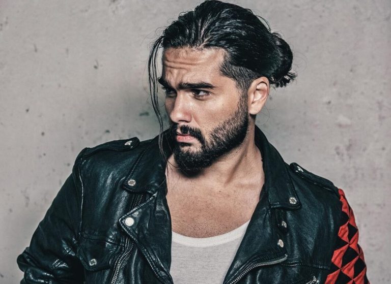 Χρήστος Μάστορας: «Κυκλοφορώ σε μέρη που ίσως να μην με γνωρίζουν»