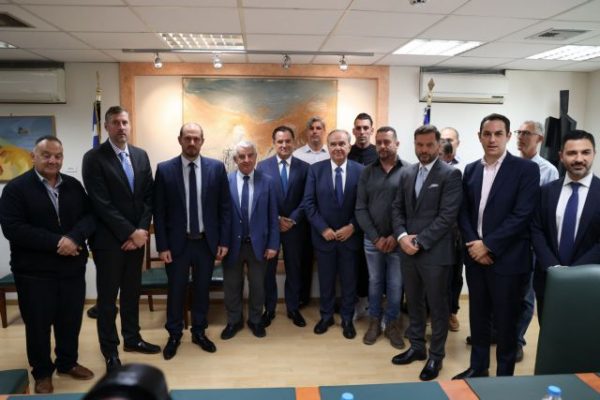 Ναυπηγεία Ελευσίνας: Υπογράφτηκε το σχέδιο εξυγίανσης – Τι προβλέπει