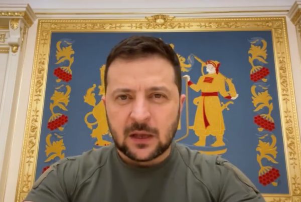 Ζελένσκι: Χαιρετίζει τη συμφωνία για τα σιτηρά – Καταγγέλλει τη Ρωσία για πολεμική χρήση του διαδρόμου