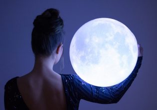 Ποια είναι τα 4 ζώδια που πρέπει να προσέχουν από την Πανσέληνο του Νοεμβρίου