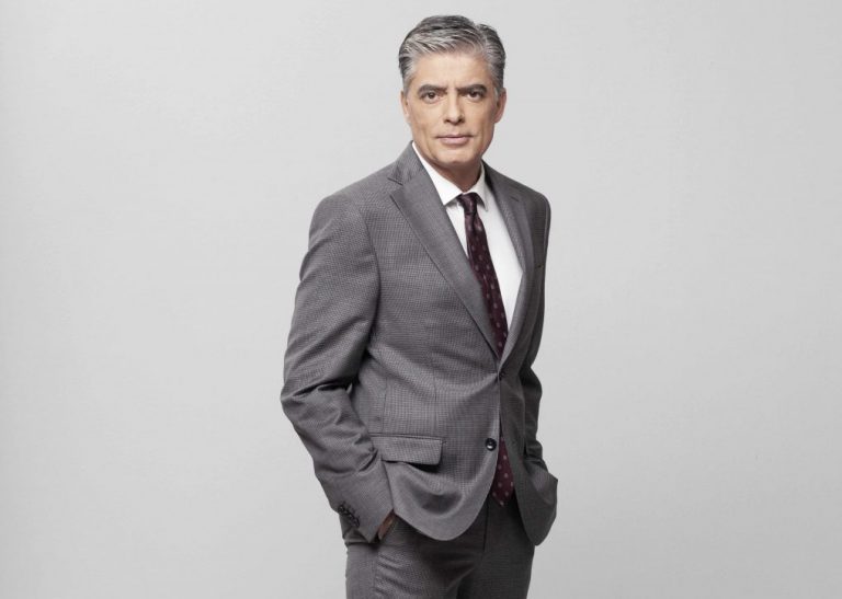 Πρωτιά και άνοδος για το Live News με τον Νίκο Ευαγγελάτο