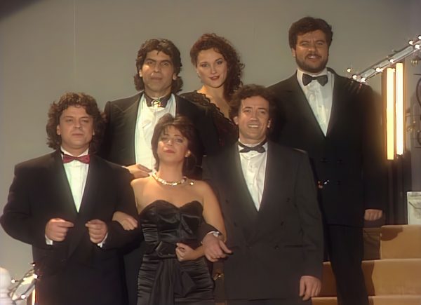 Θυμάσαι τα χριστουγεννιάτικα επεισόδια των αγαπημένων σου σειρών;