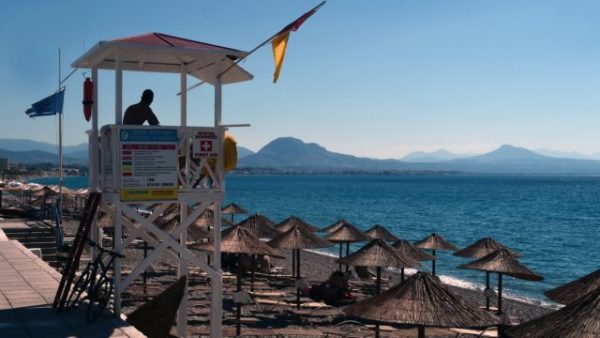 Προτάσεις της ΠΕΔ Κρήτης για την παραχώρηση του αιγιαλού και για τη ναυαγοσωστική κάλυψη
